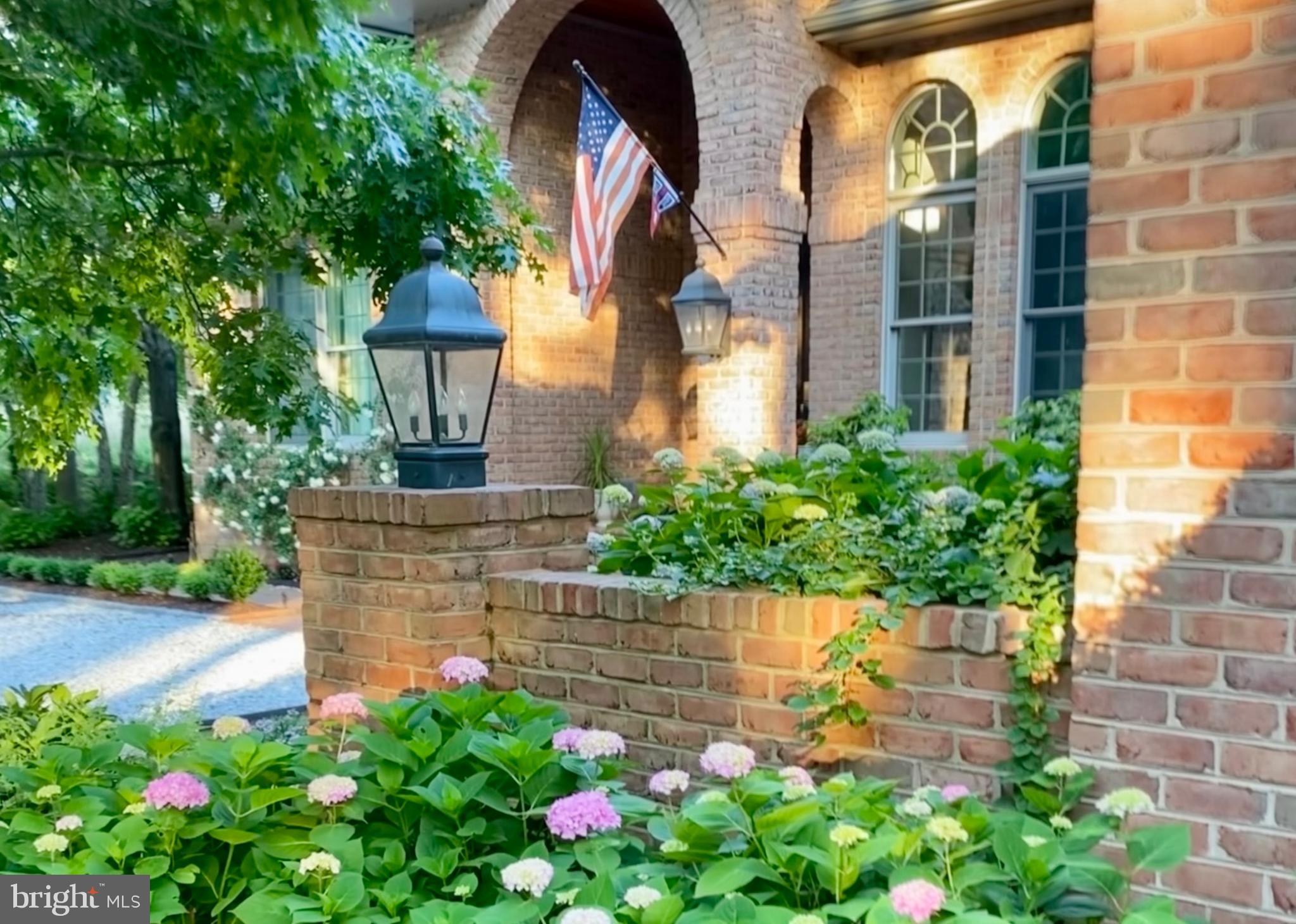 23961 LYNNEWOOD DRIVE