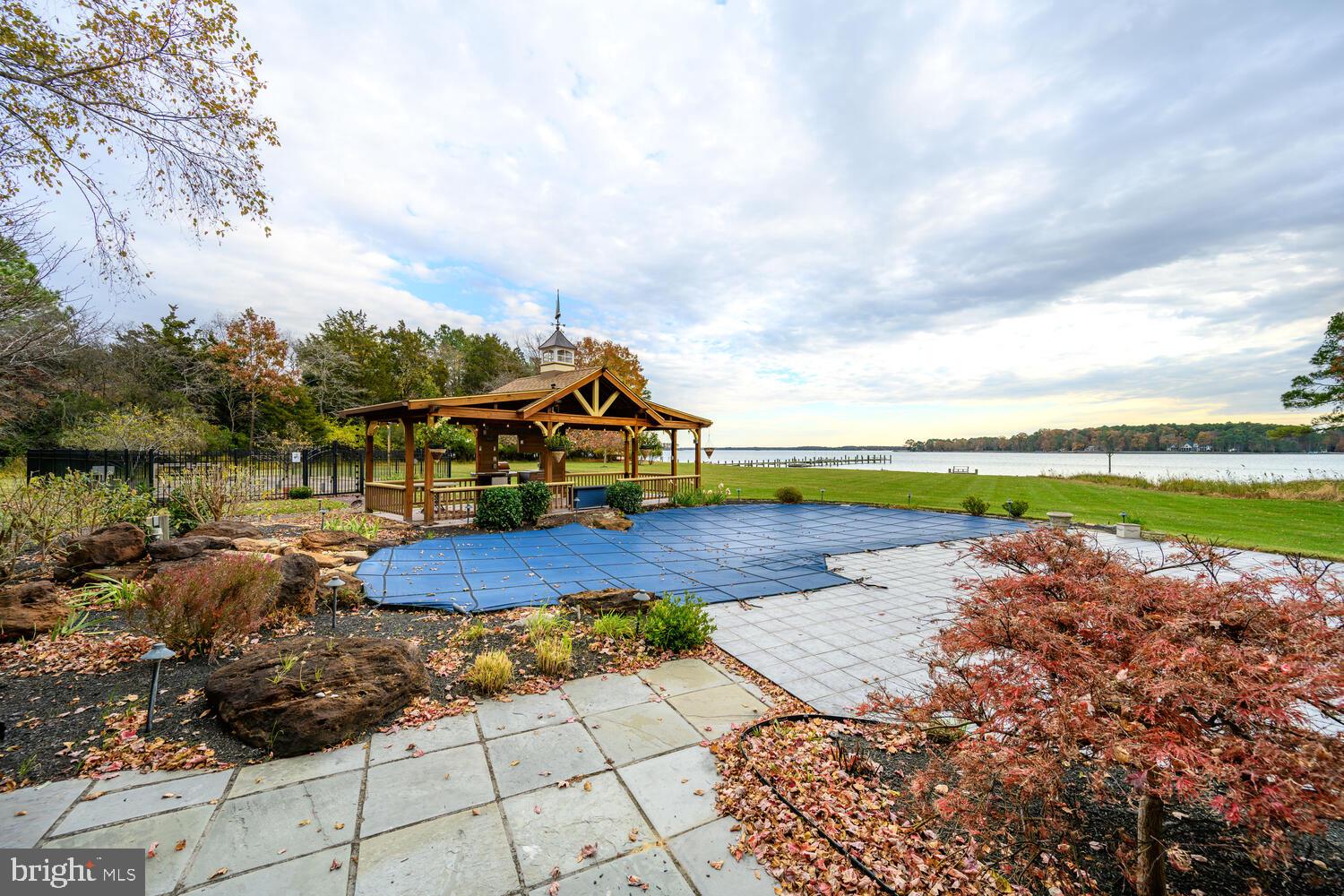 23961 LYNNEWOOD DRIVE