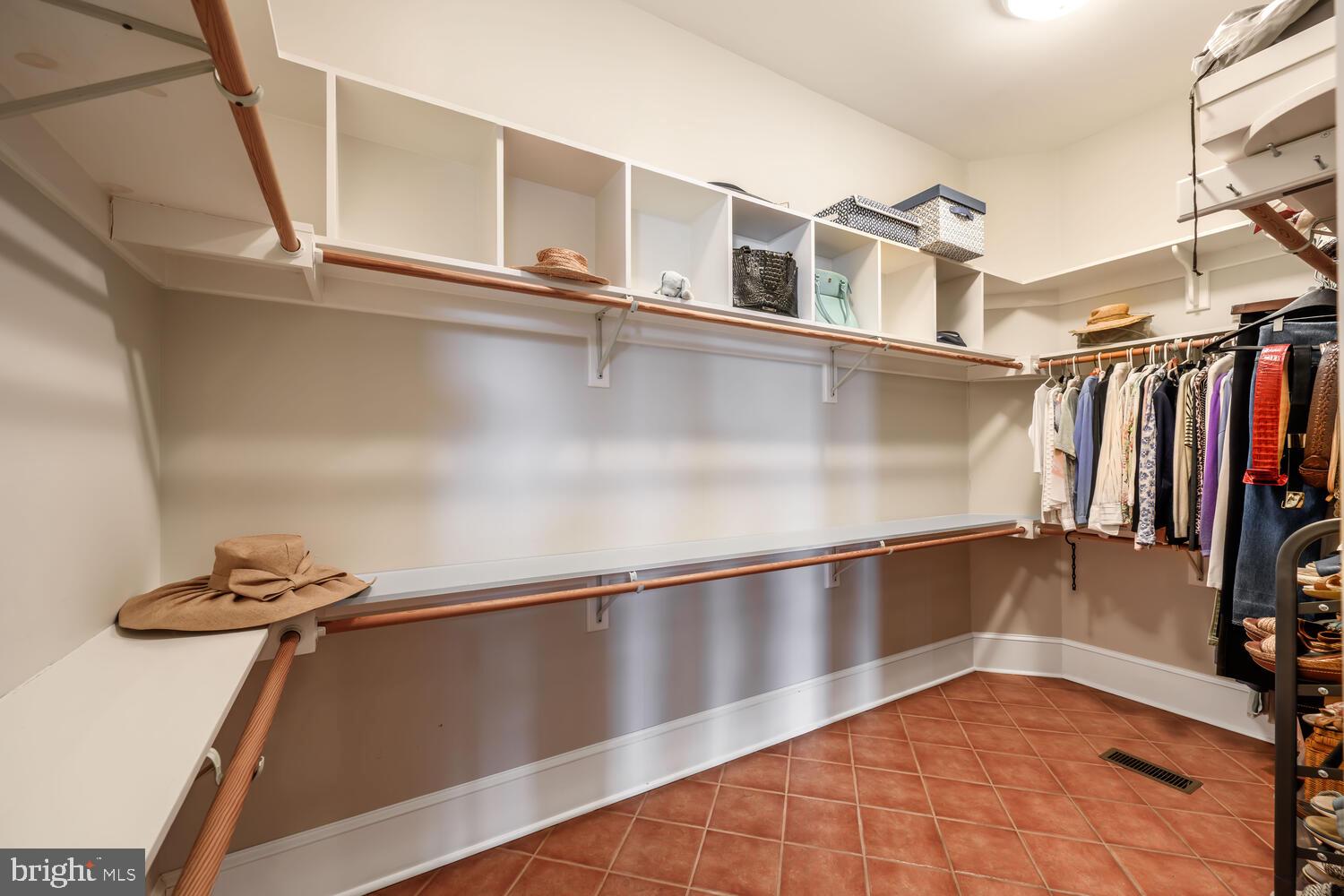 23961 LYNNEWOOD DRIVE