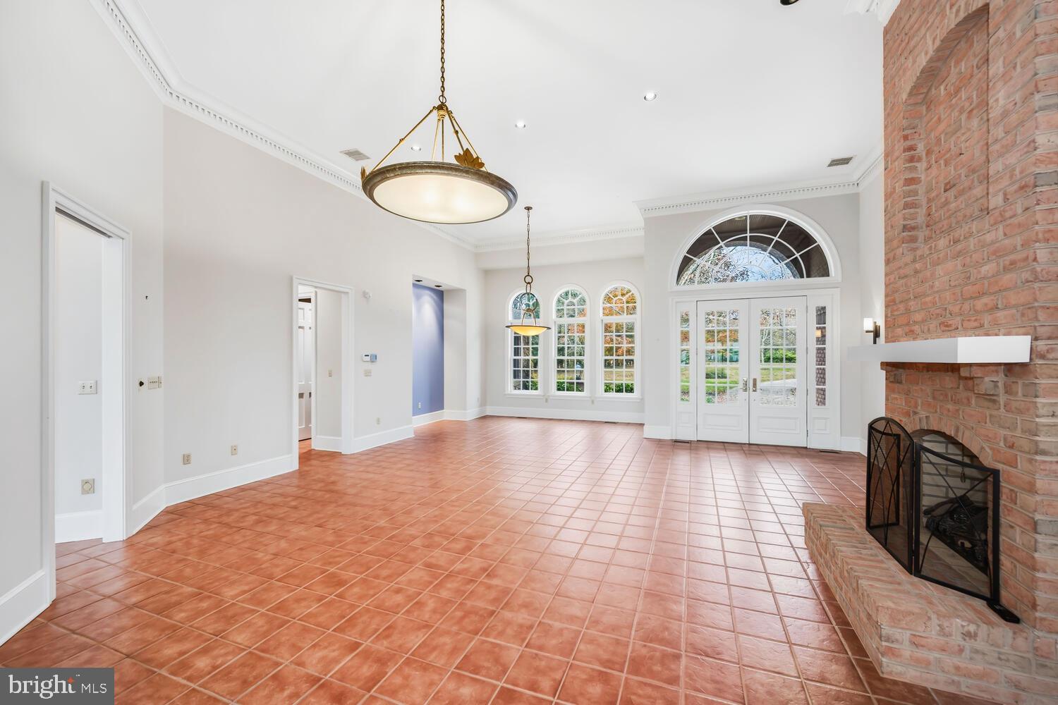 23961 LYNNEWOOD DRIVE