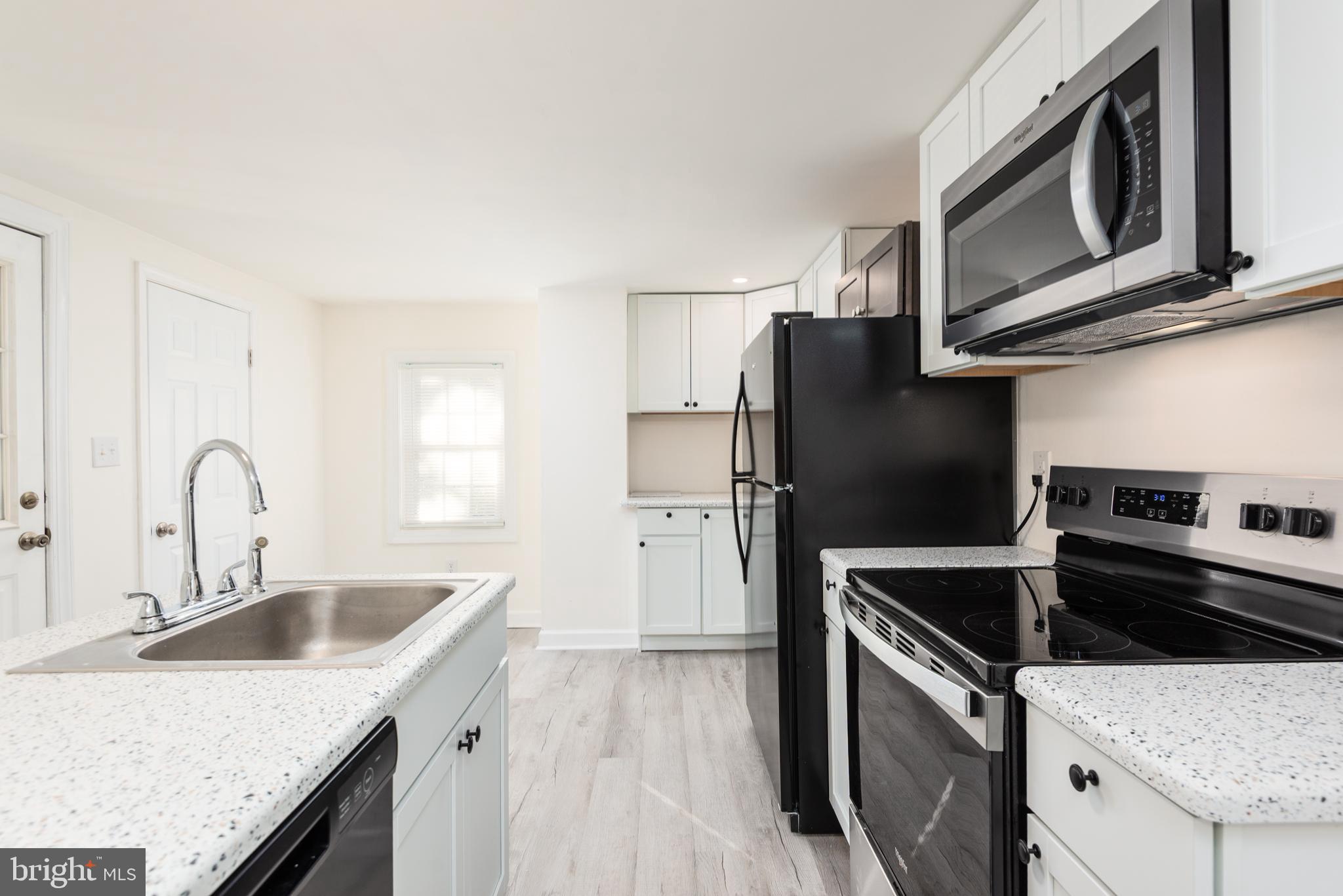 125 S HIGGINS STREET