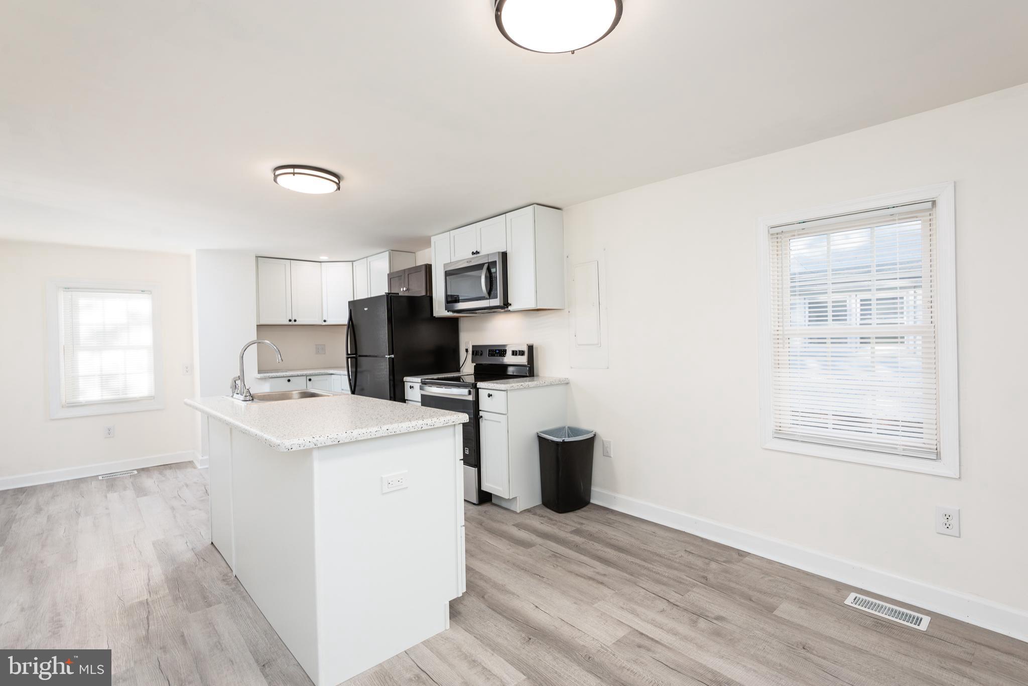 125 S HIGGINS STREET