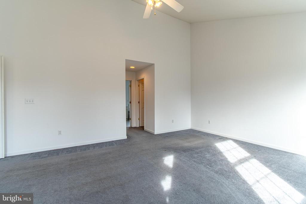 8800 ROUNDHOUSE CIRCLE