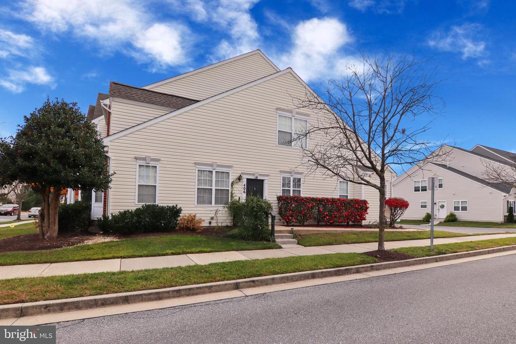406 BETHUNE DRIVE