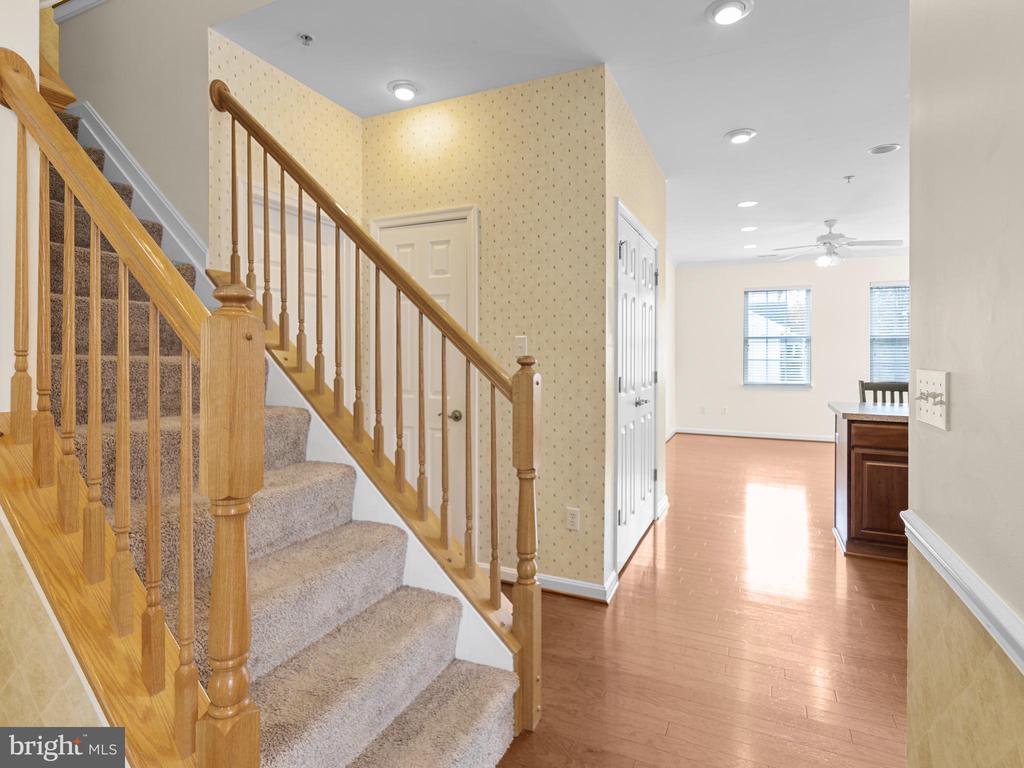 406 BETHUNE DRIVE