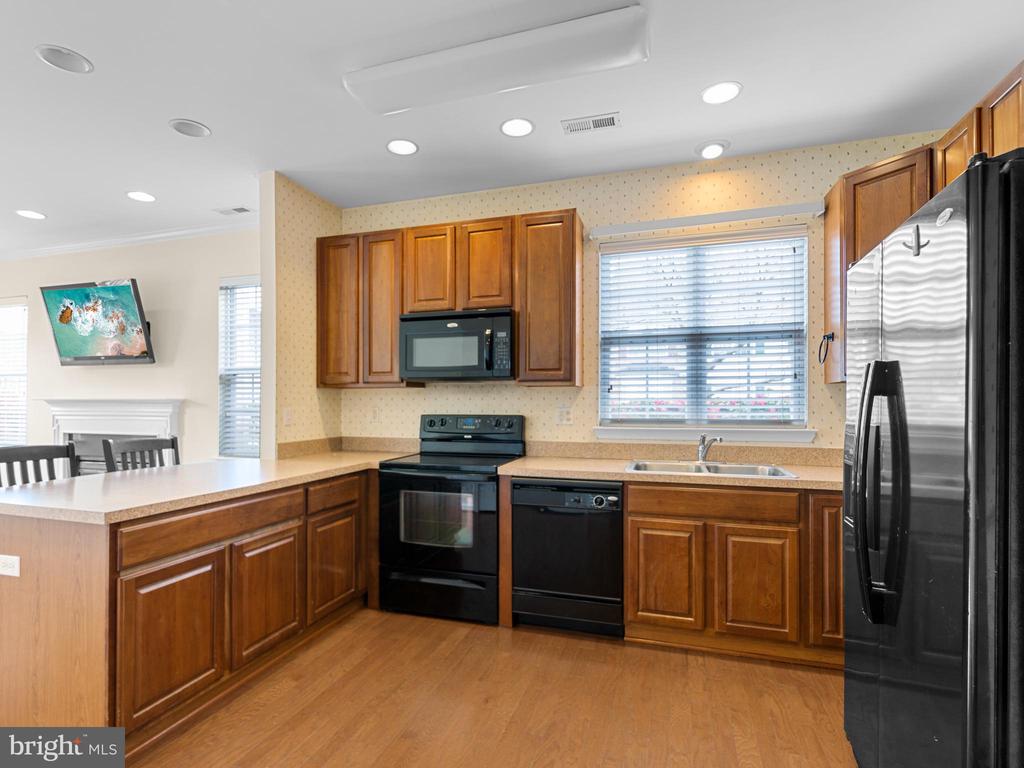 406 BETHUNE DRIVE