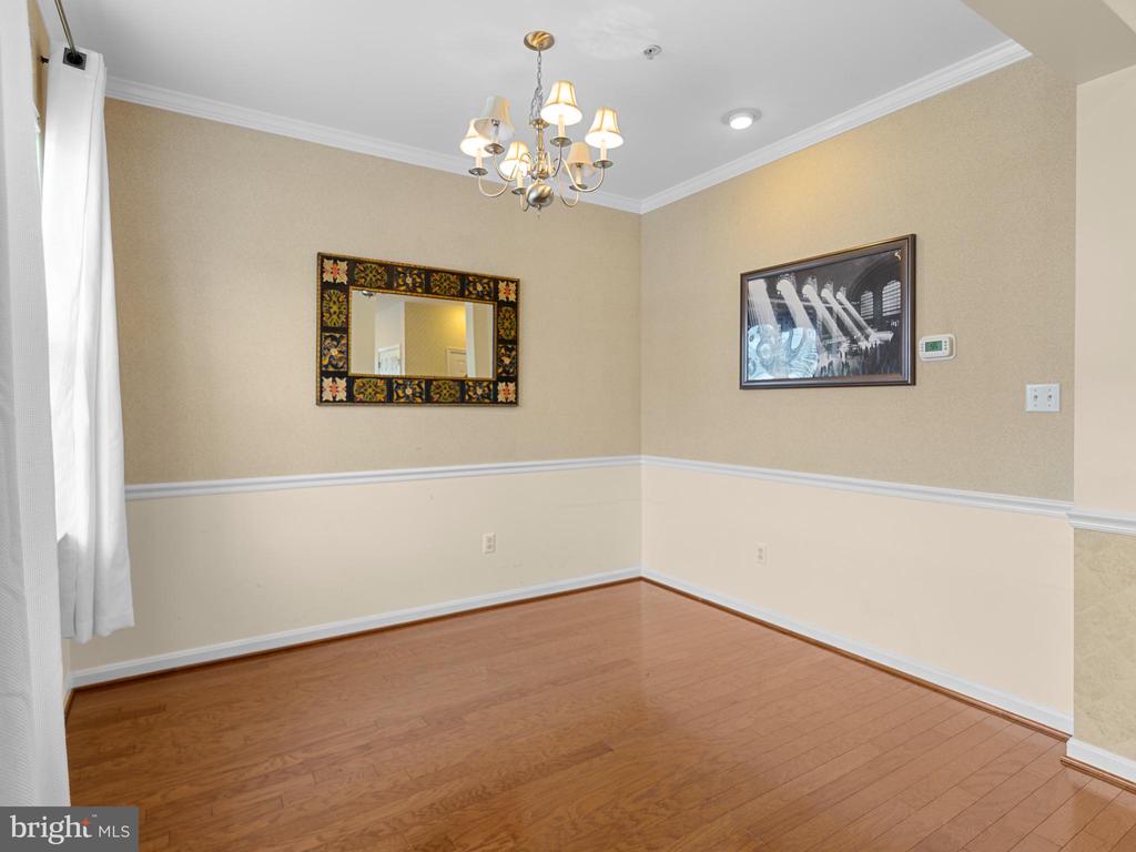 406 BETHUNE DRIVE