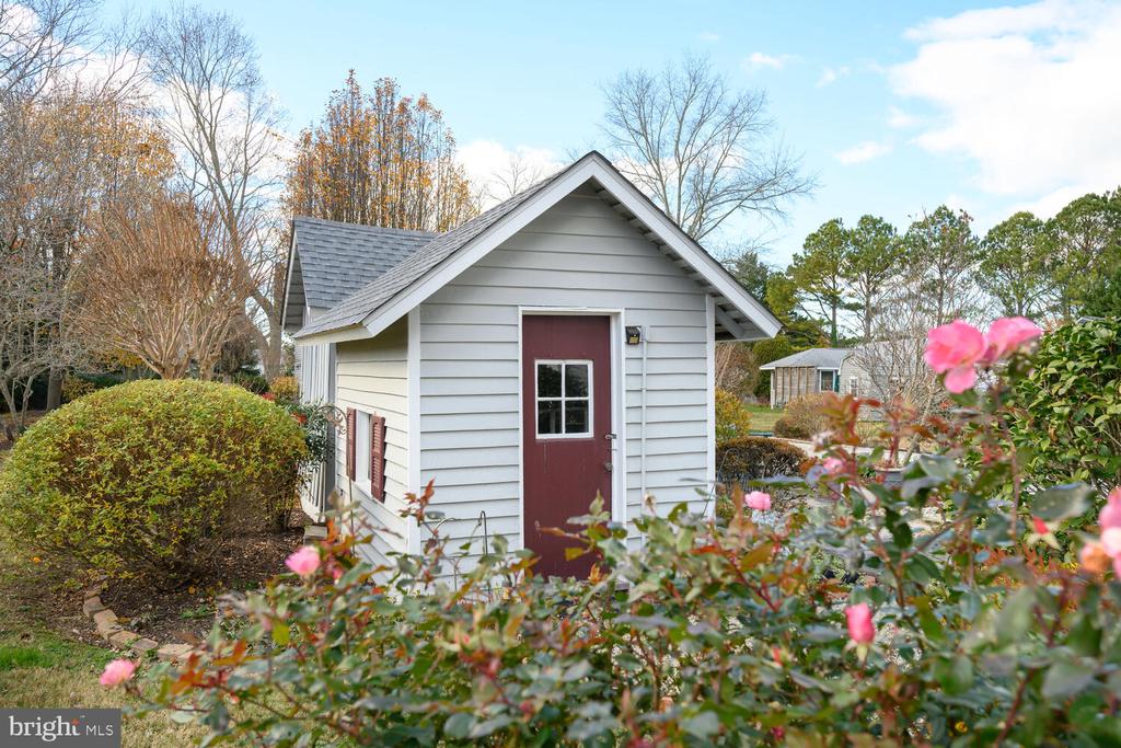 3962 MAIN STREET