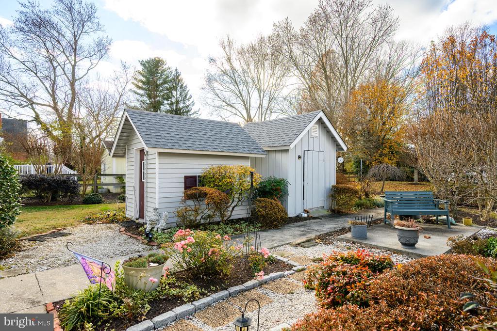 3962 MAIN STREET