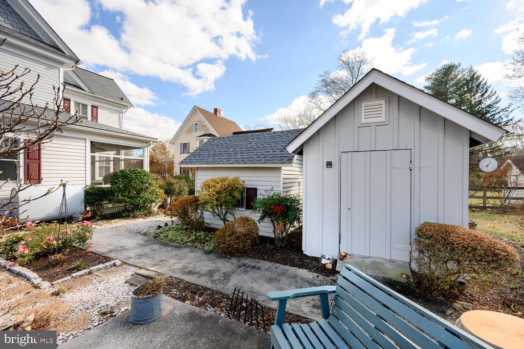 3962 MAIN STREET