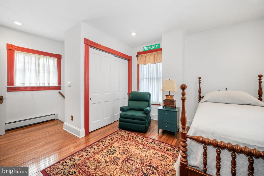 3962 MAIN STREET