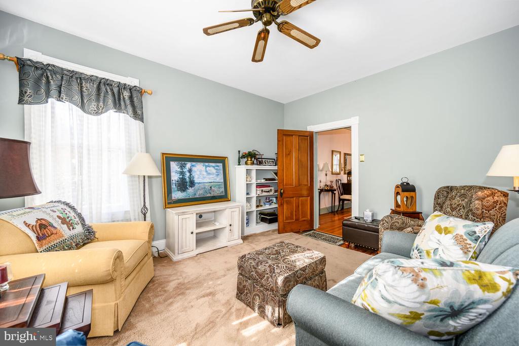 3962 MAIN STREET