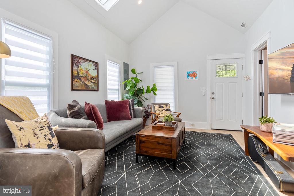 207 DODSON