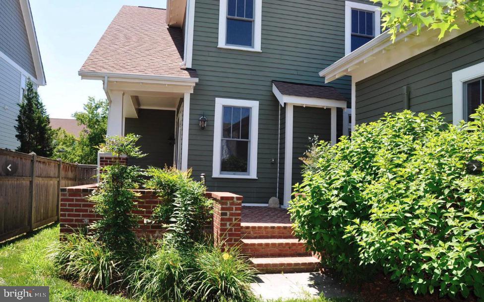 8095 N FORK BOULEVARD