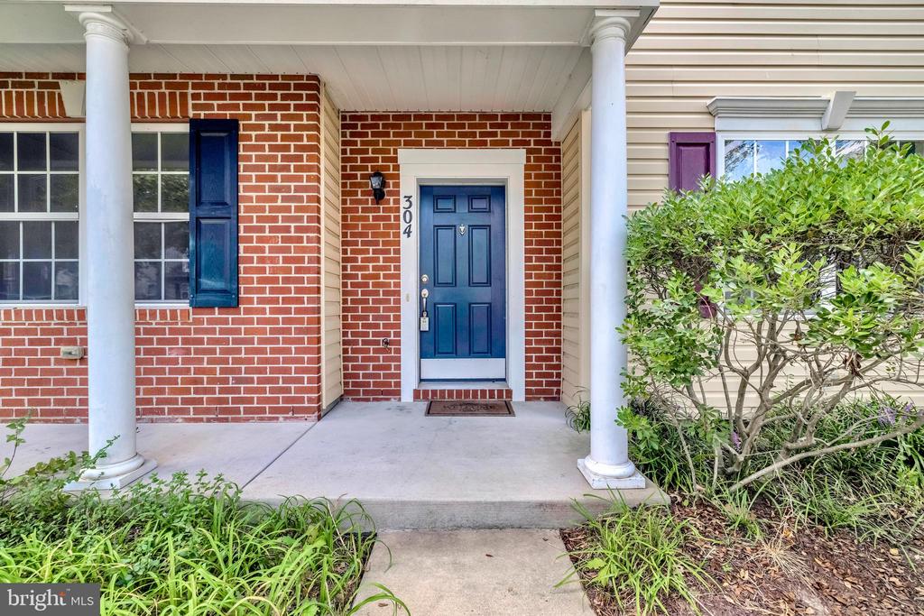 304 WHEATLEY DRIVE