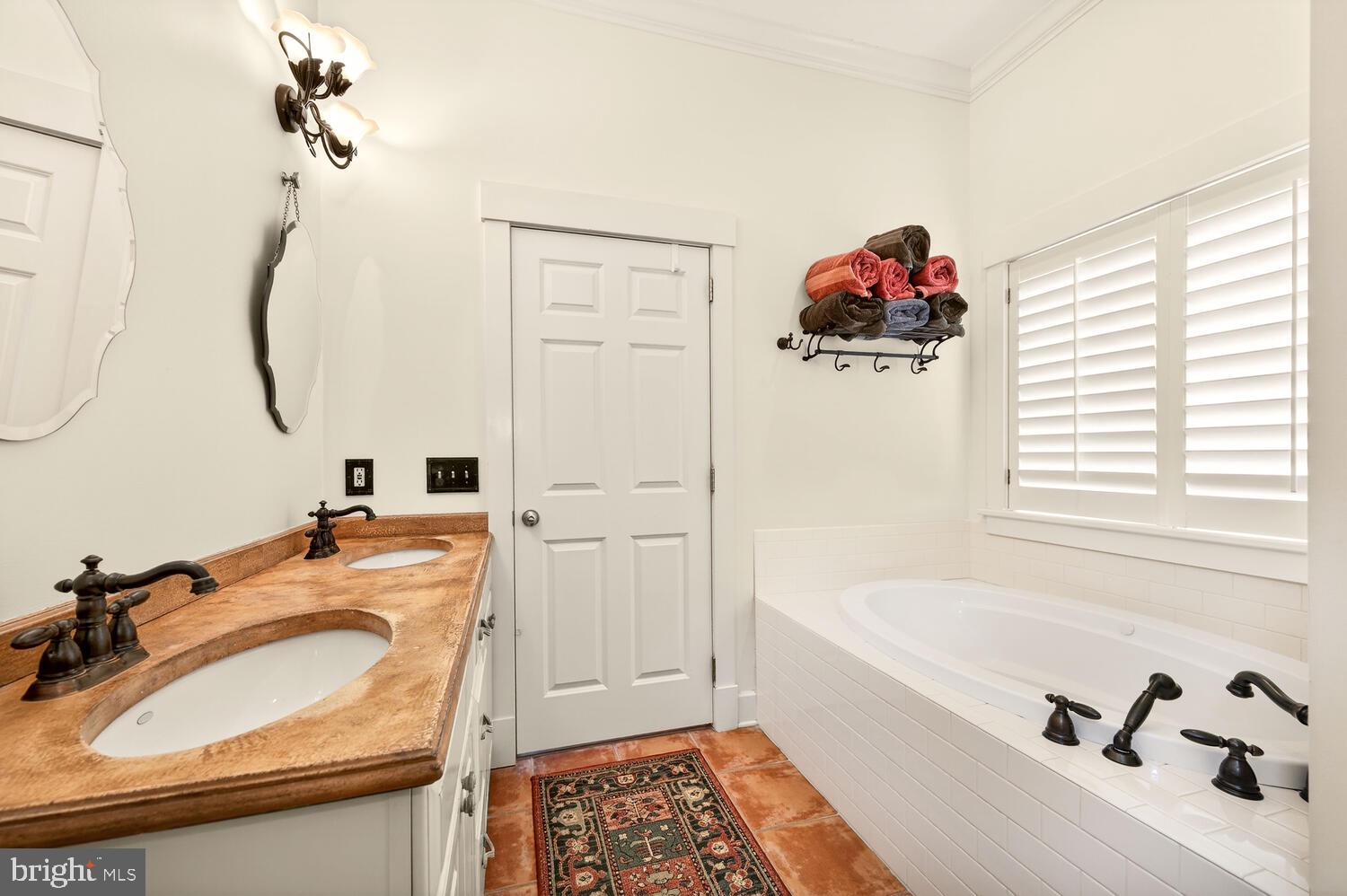 7605 PENDLETON FARM LANE