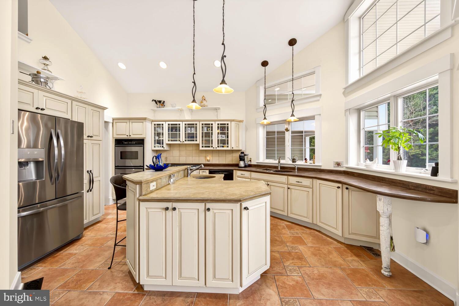 7605 PENDLETON FARM LANE