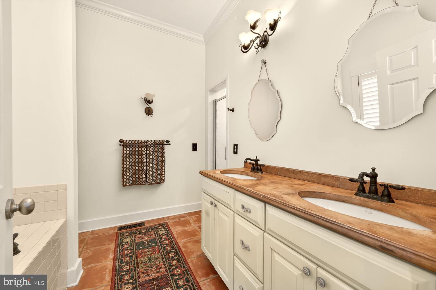 7605 PENDLETON FARM LANE