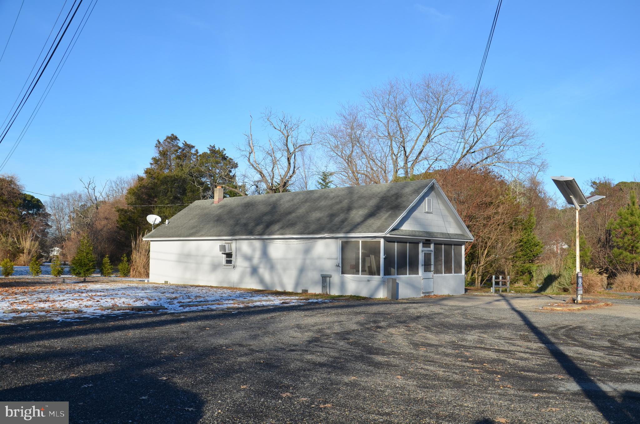 7998 BOZMAN NEAVITT ROAD