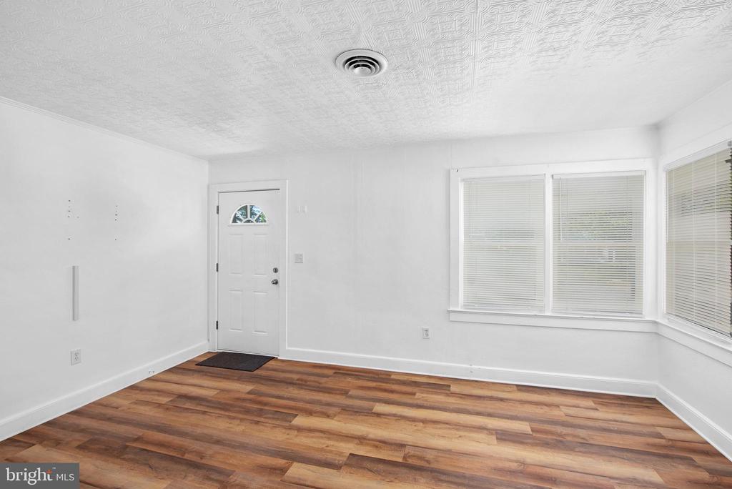 15 SYCAMORE AVENUE