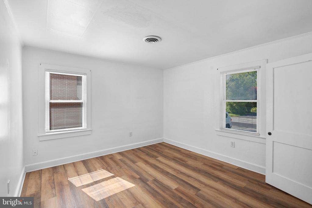 15 SYCAMORE AVENUE