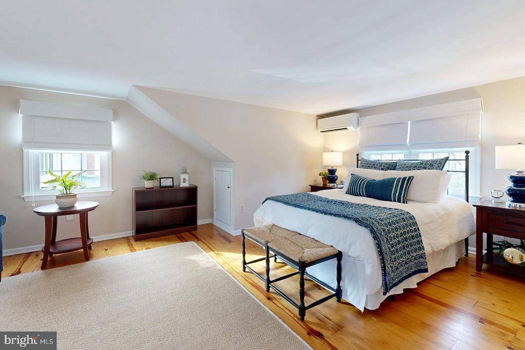 203 MULBERRY
