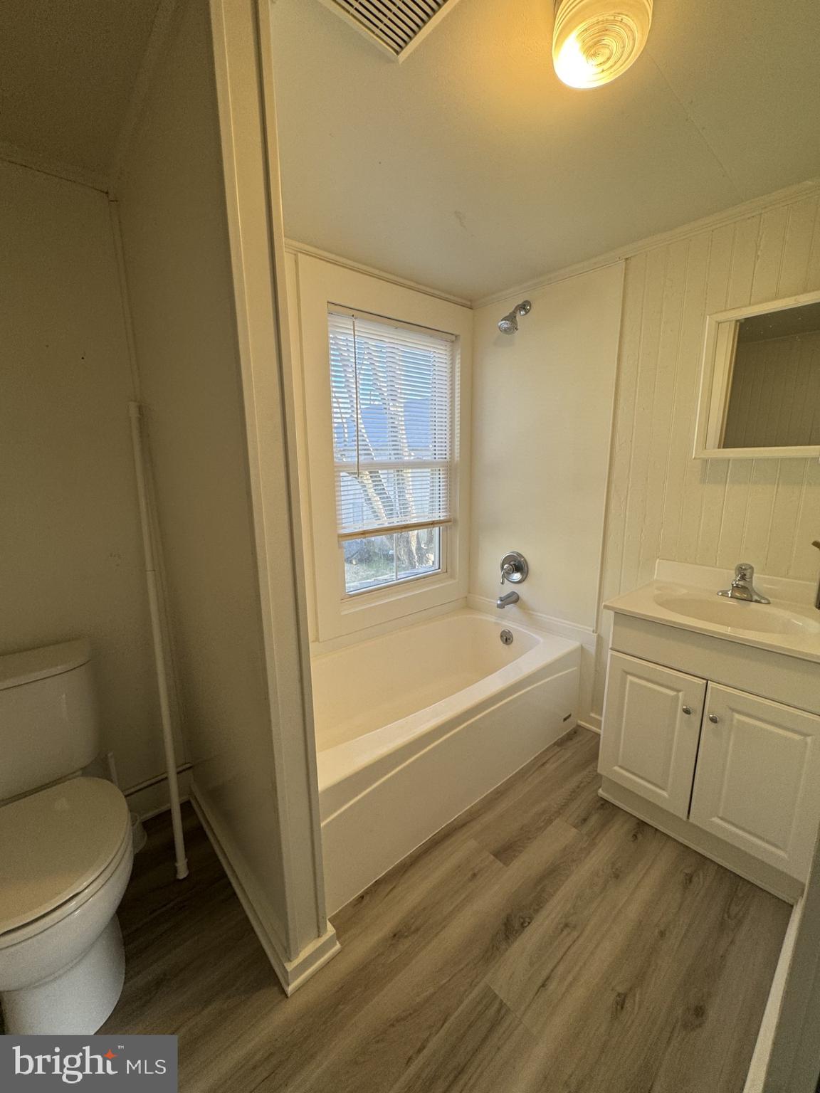 412 GOLDSBOROUGH STREET B