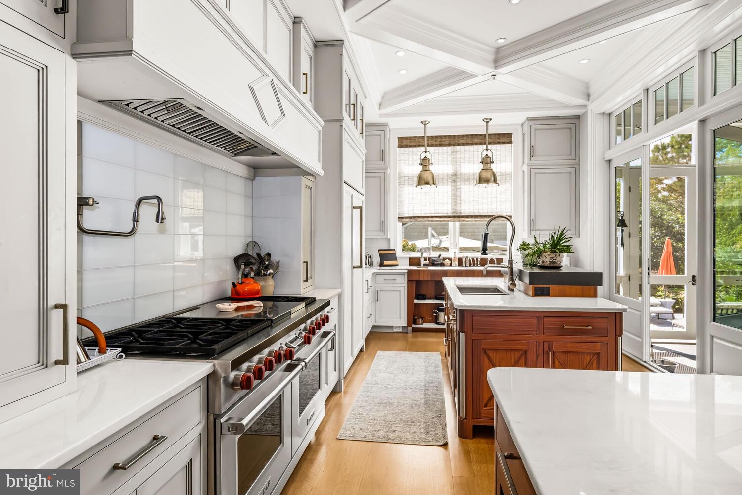 7508 COOPER POINT ROAD