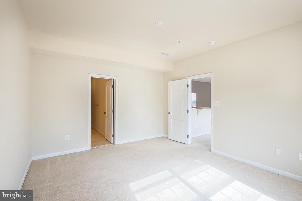 29181 SUPERIOR CIRCLE