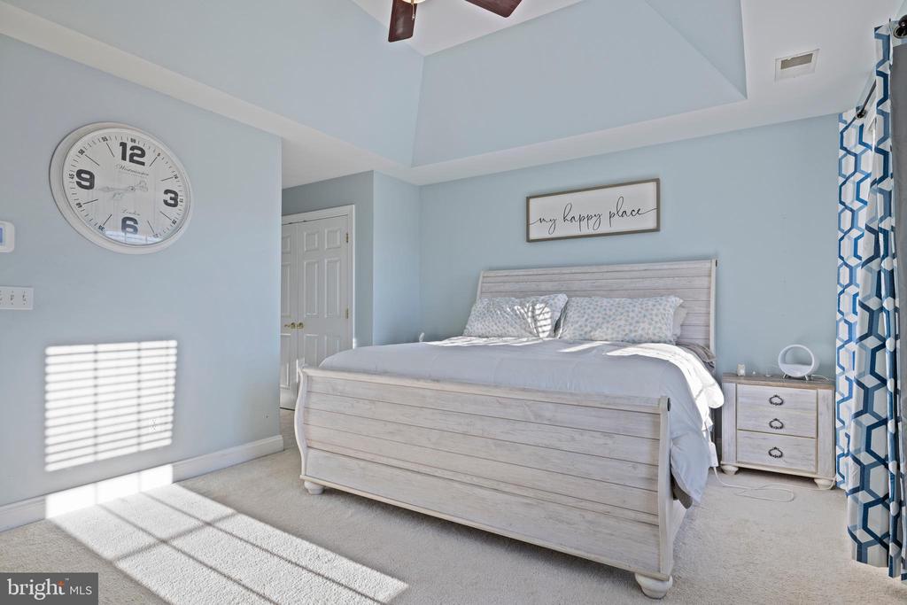 13468 RUSTLING OAKS DRIVE