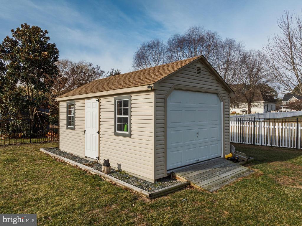 13468 RUSTLING OAKS DRIVE