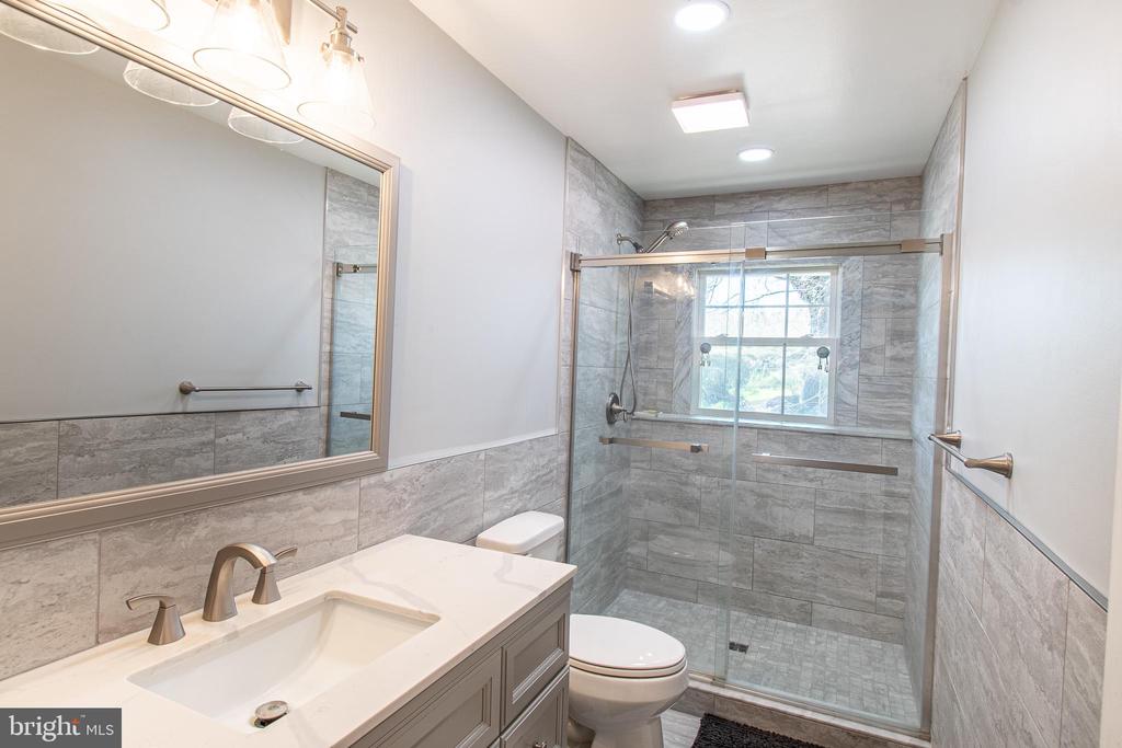7364 OCEAN GATEWAY