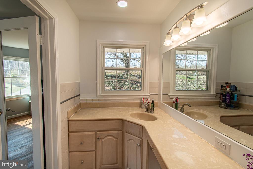 7364 OCEAN GATEWAY