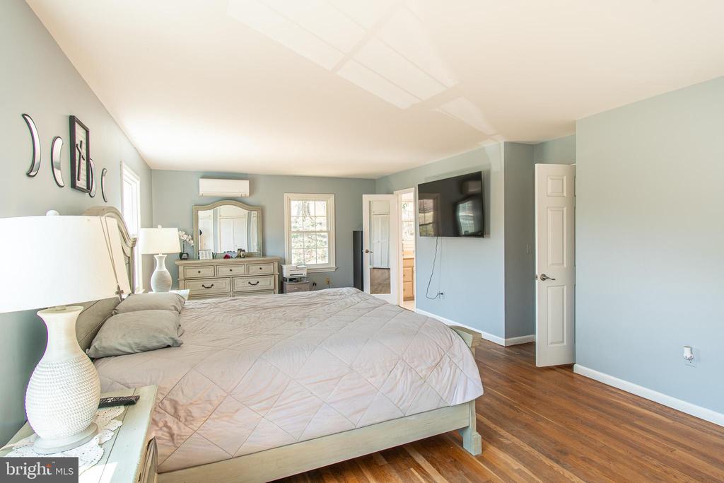 7364 OCEAN GATEWAY