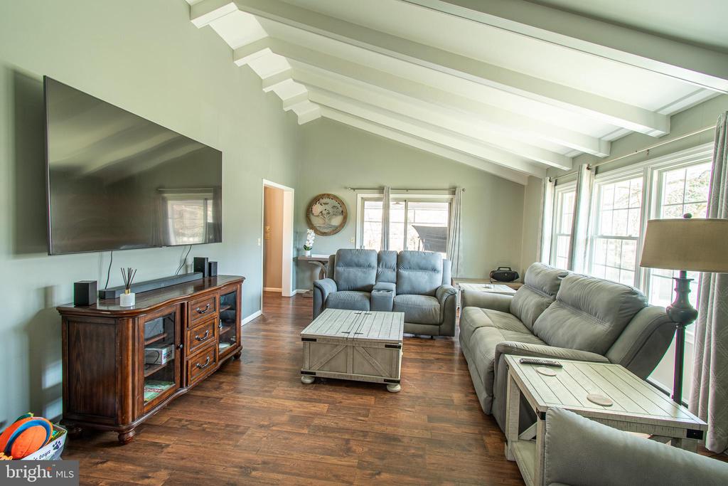 7364 OCEAN GATEWAY