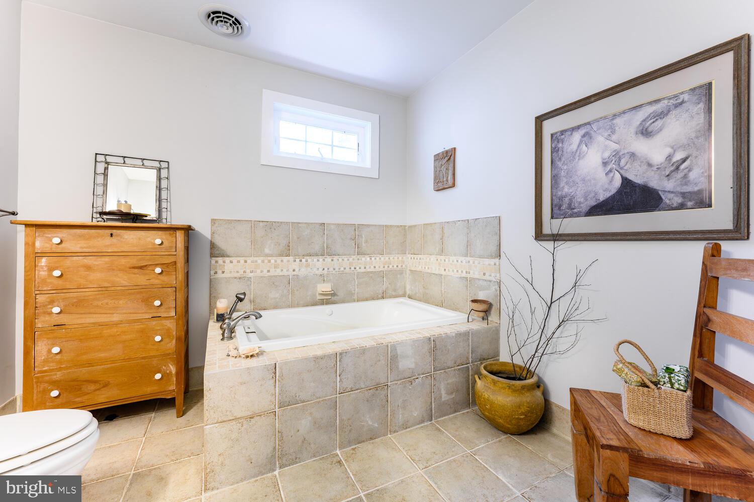 506 GOLDSBOROUGH STREET