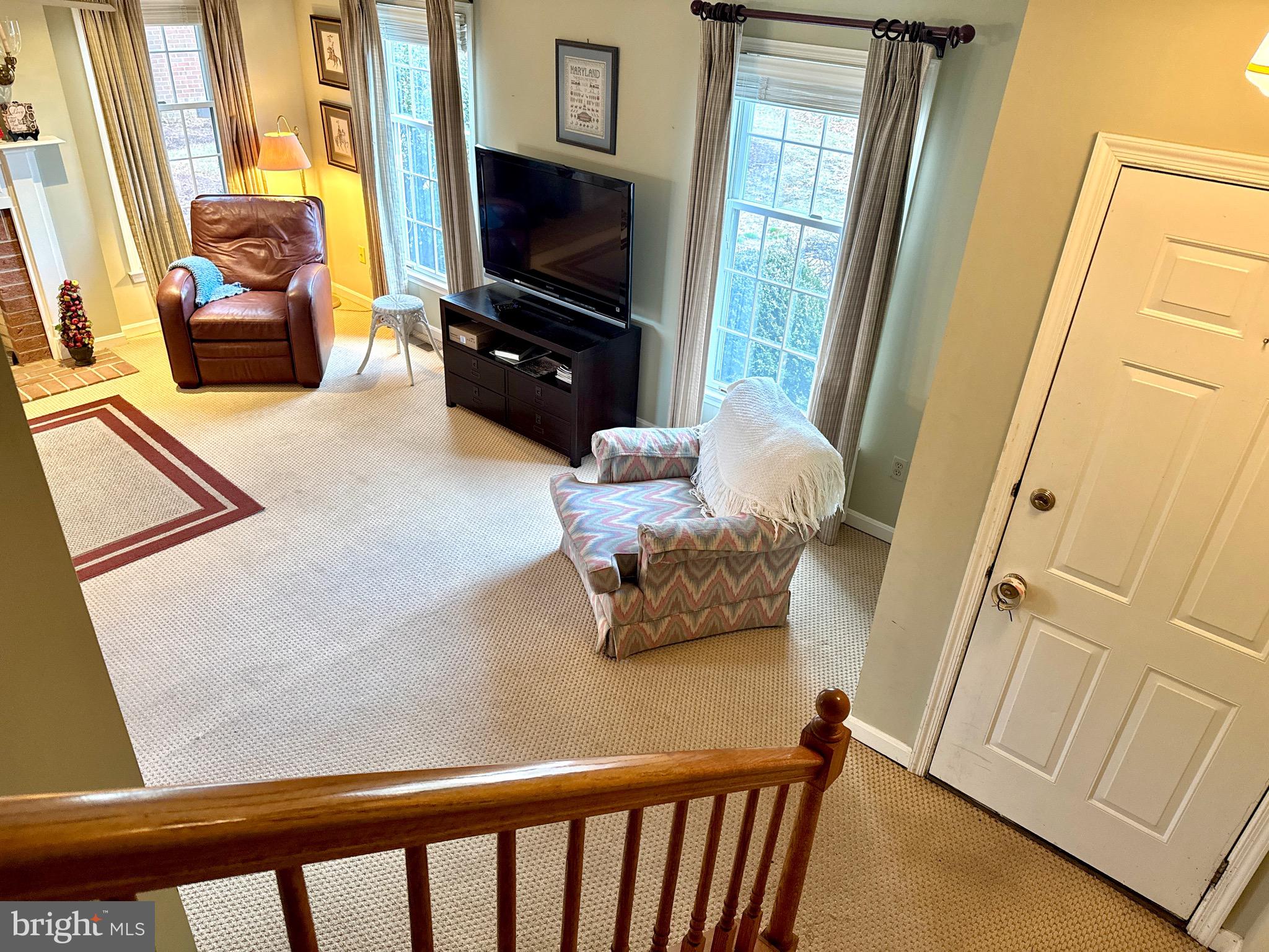 102 J L THOMPSON STREET B 2B