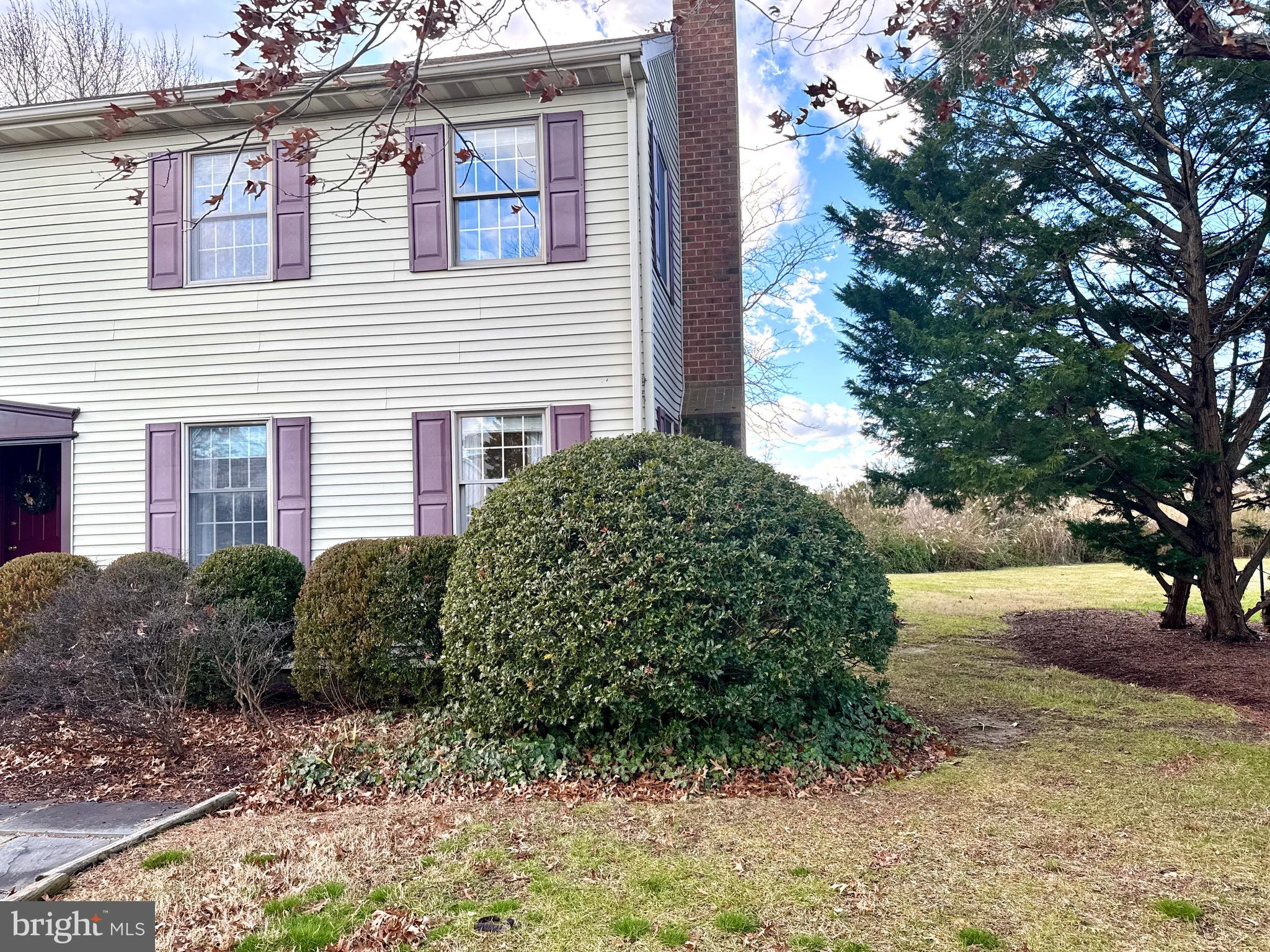 102 J L THOMPSON STREET B 2B