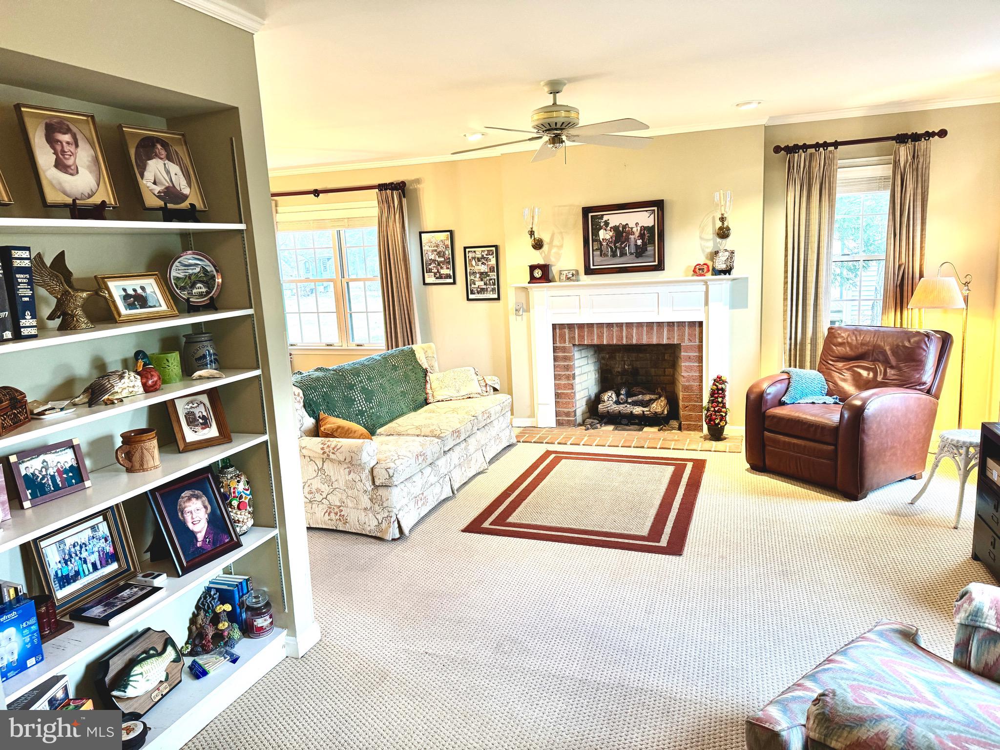 102 J L THOMPSON STREET B 2B