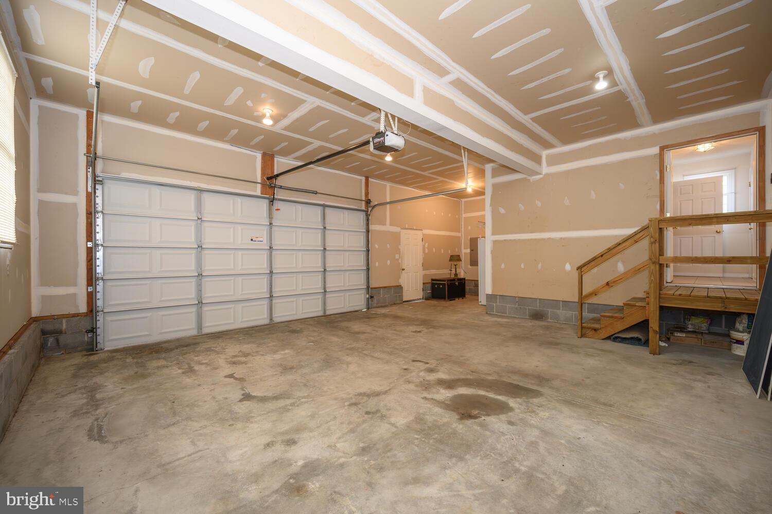 30224 CHESTNUT RIDGE LANE