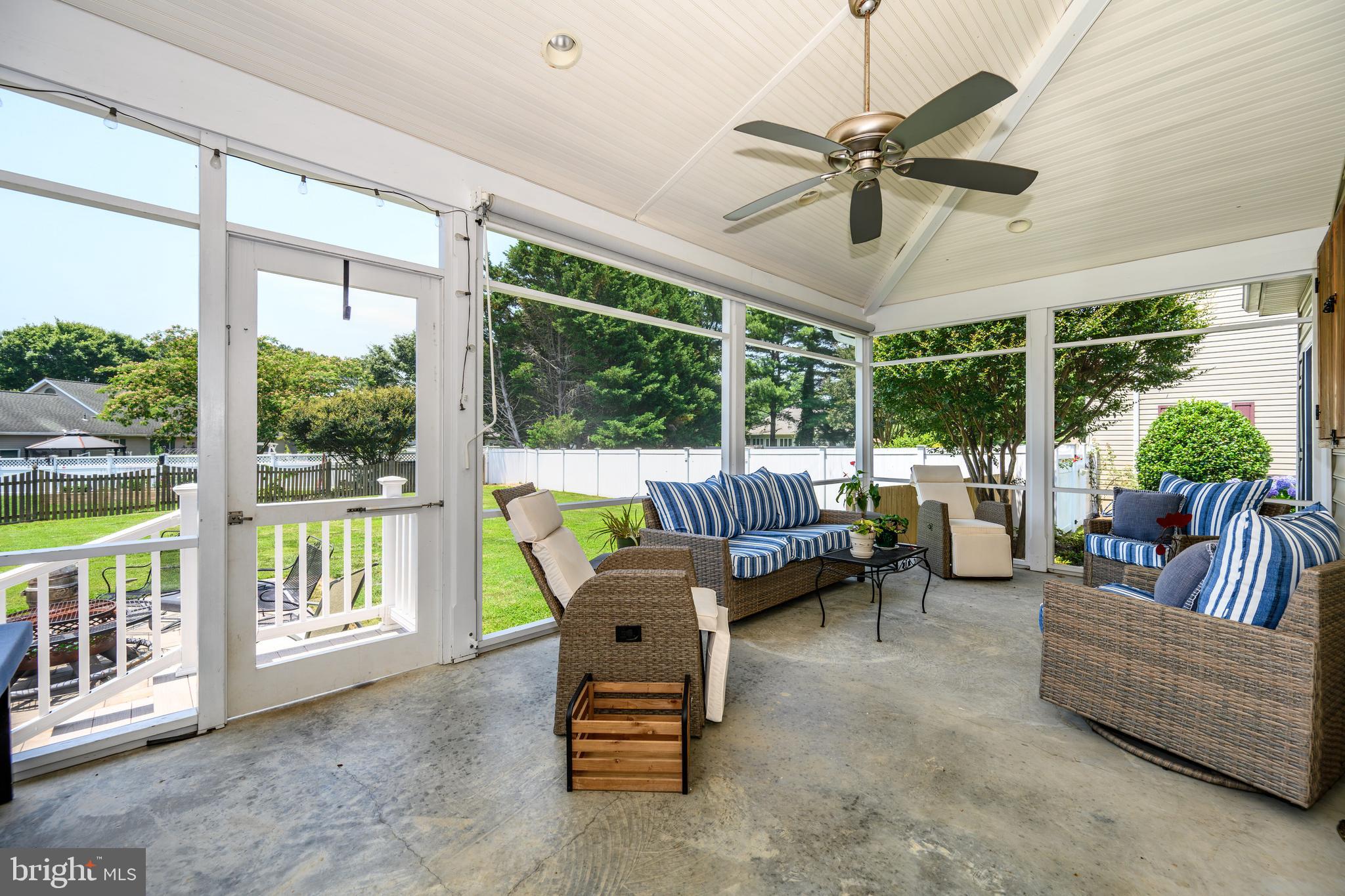 1009 S WASHINGTON STREET