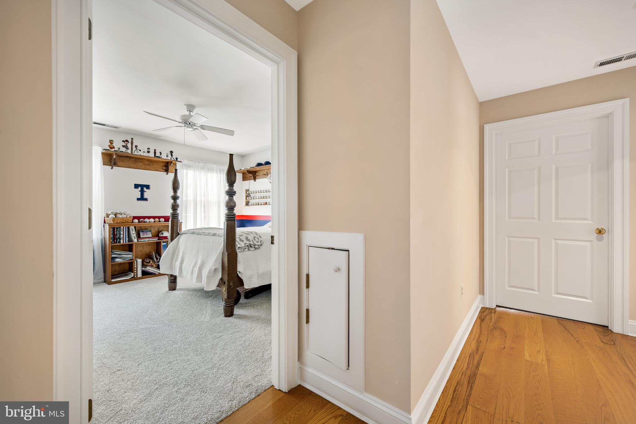 1009 S WASHINGTON STREET