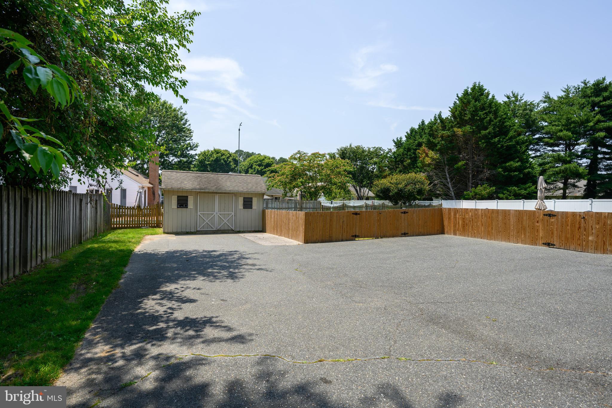 1009 S WASHINGTON STREET