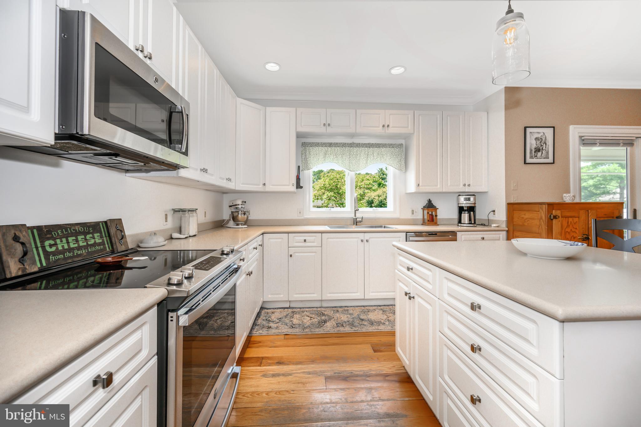 1009 S WASHINGTON STREET