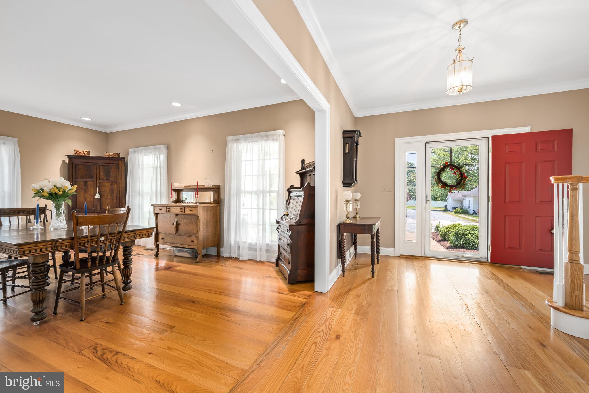 1009 S WASHINGTON STREET