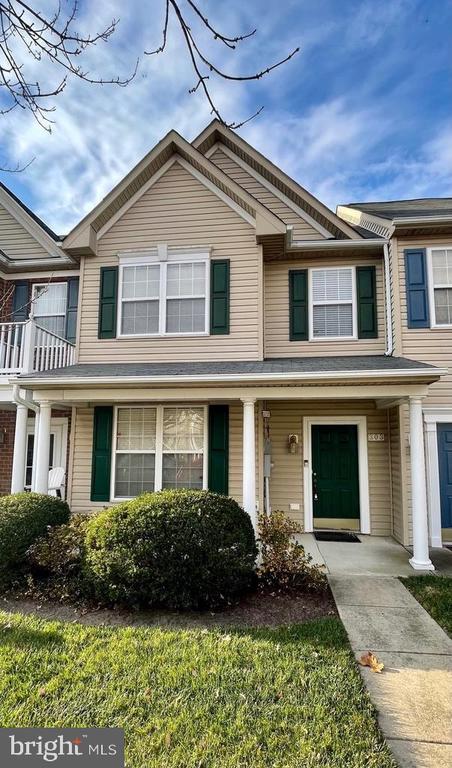 303 LEONTYNE PLACE