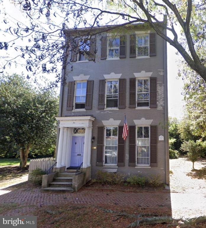 10 SOUTH STREET 3