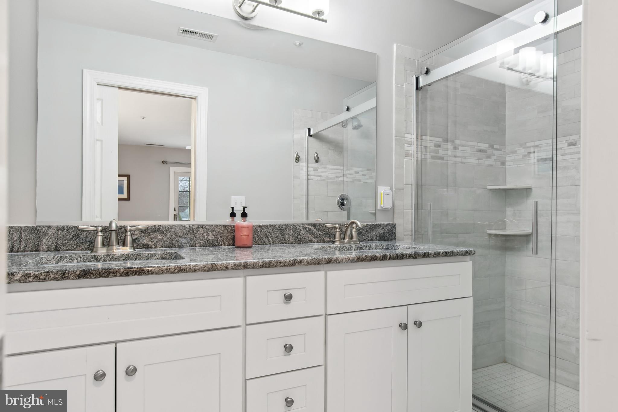 9518 QUAIL HOLLOW 702