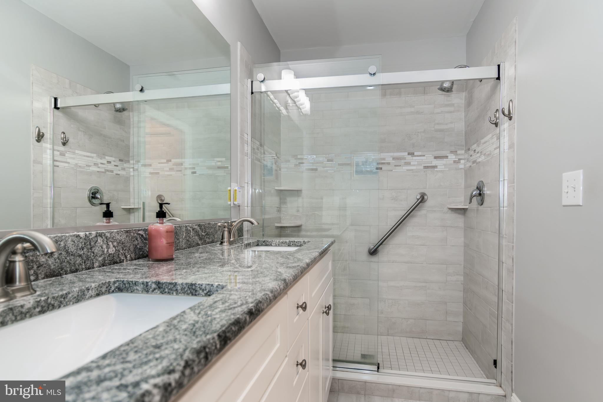 9518 QUAIL HOLLOW 702