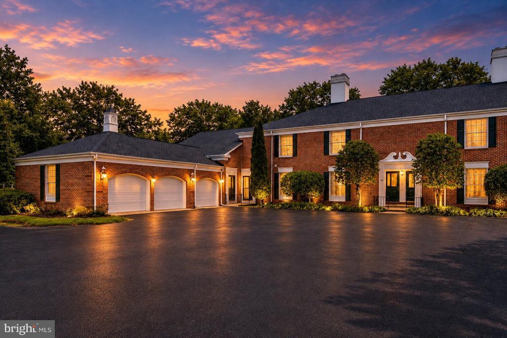 9518 QUAIL HOLLOW 702